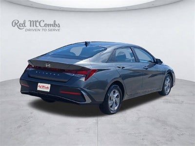 2024 Hyundai Elantra SE