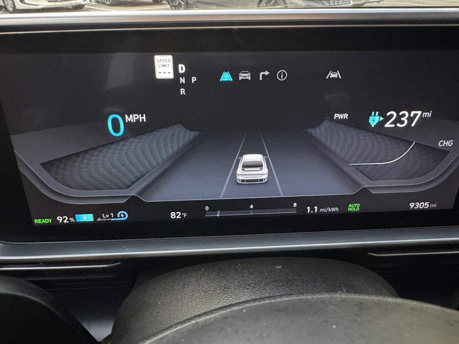 2025 Hyundai IONIQ 6 SE Standard Range