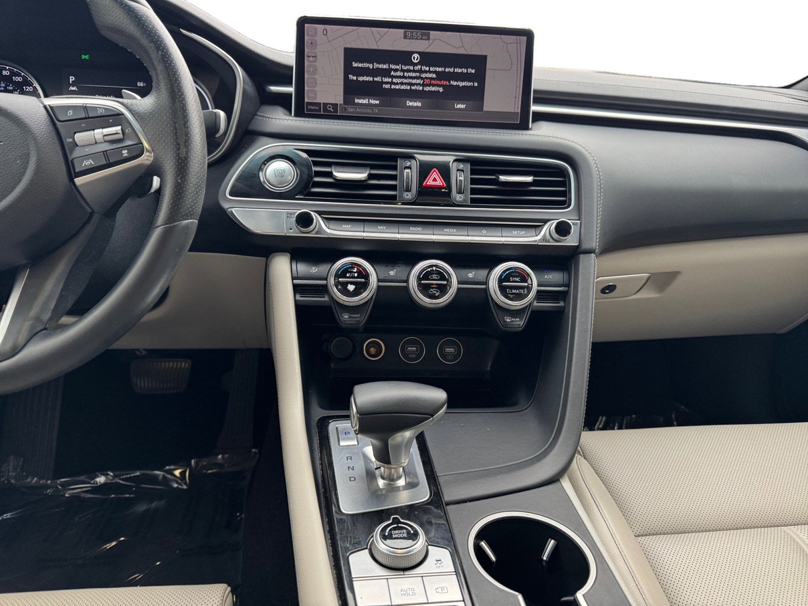 2023 Genesis G70 2.0T